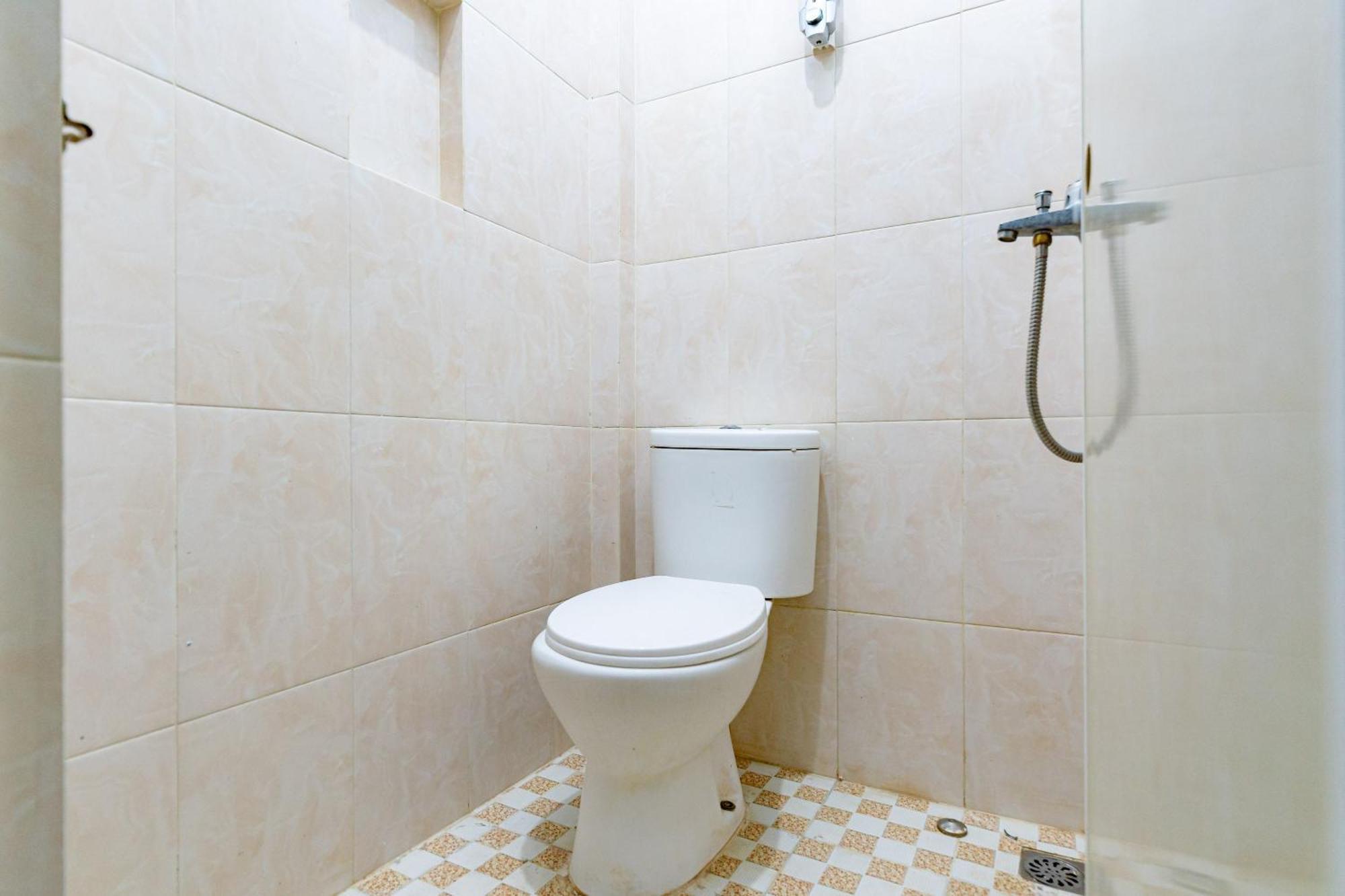Reddoorz Near Rsud Dr Pringadi Medan 3 Ξενοδοχείο Εξωτερικό φωτογραφία