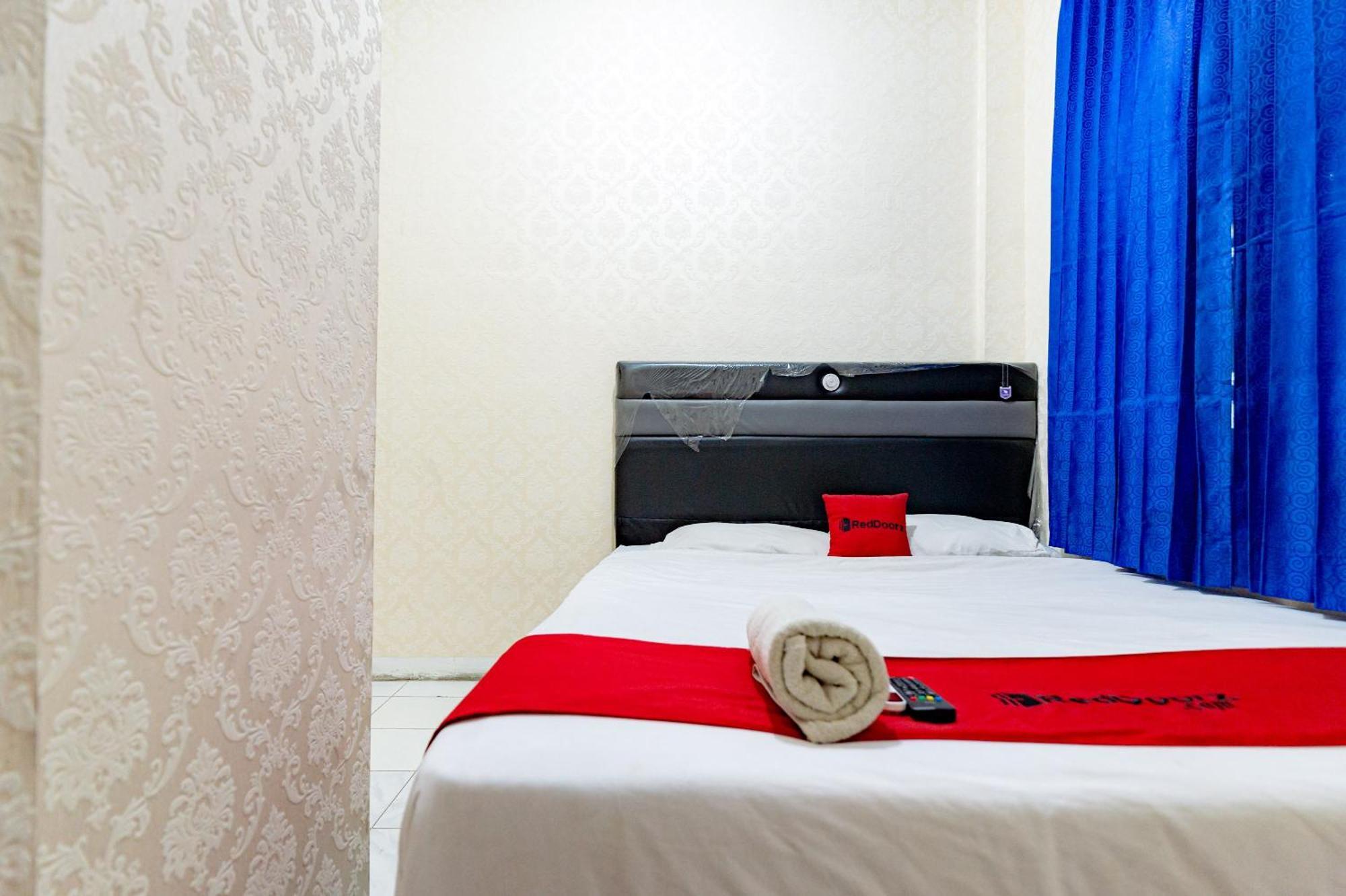 Reddoorz Near Rsud Dr Pringadi Medan 3 Ξενοδοχείο Εξωτερικό φωτογραφία